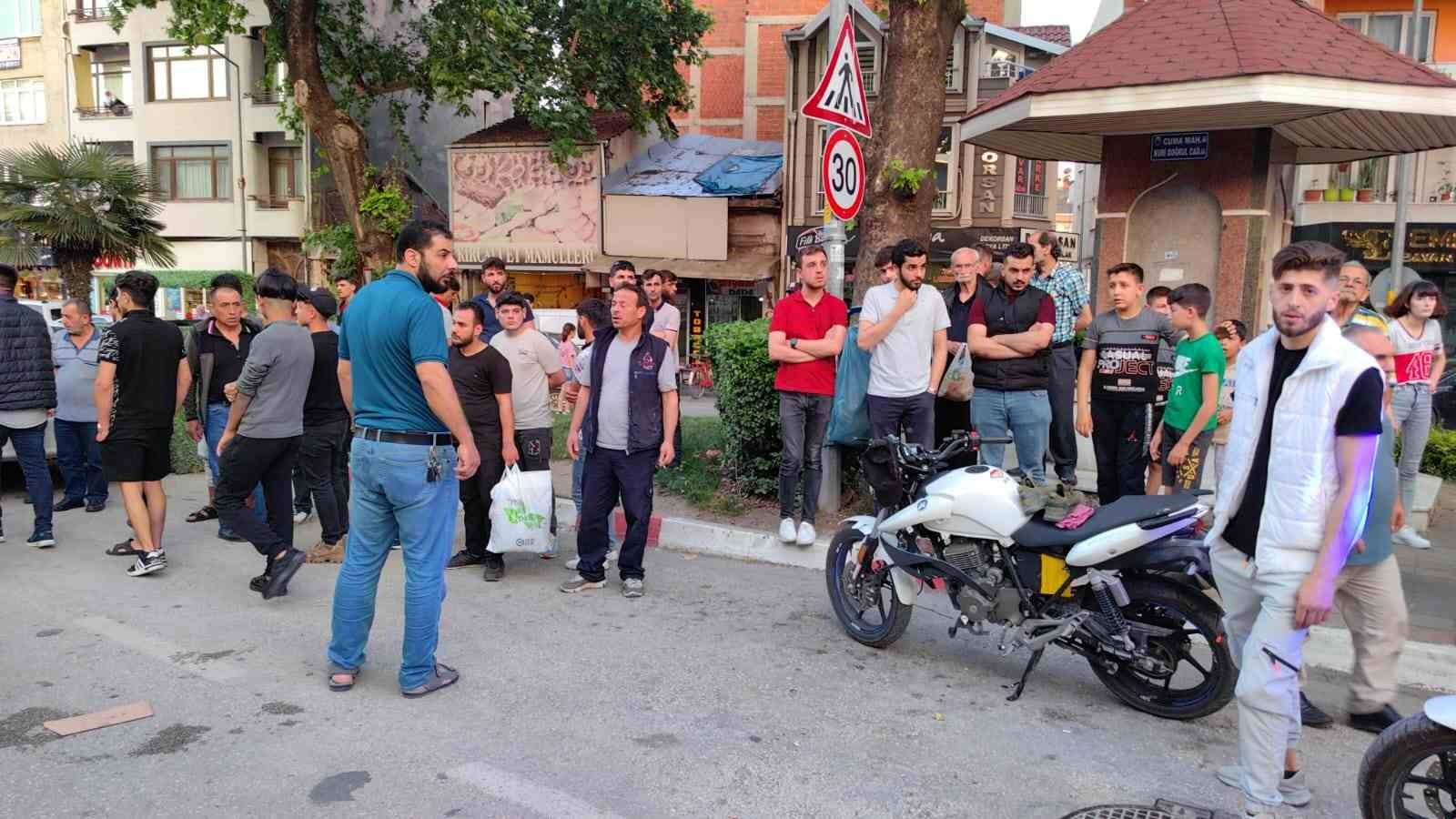 Bursa’da motosiklet ile otomobil çarpıştı: 2 yaralı Bursa’da motosiklet ile otomobil çarpıştı: 2 yaralı