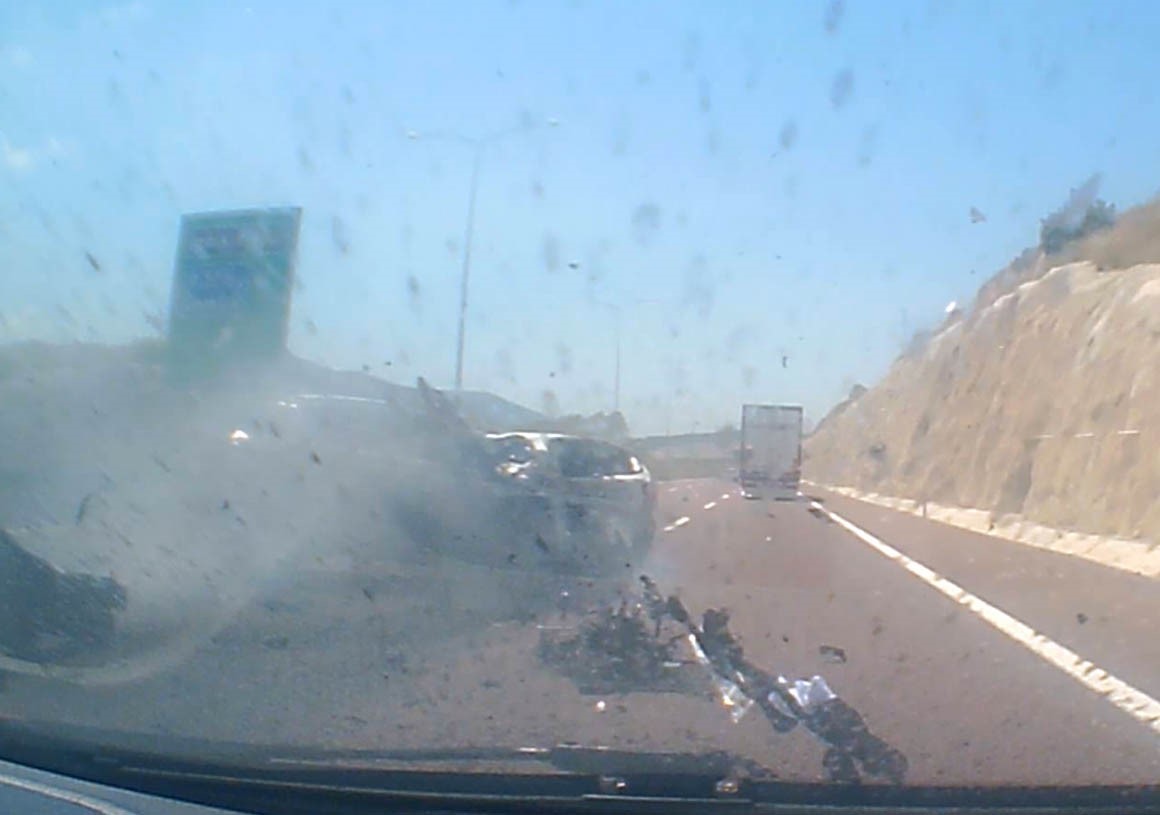 Bursa’da otobanda feci kaza! Saniye saniye kamerada