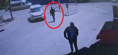 Bursa’da inanılmaz kaza kamerada… Çarptığını fark etmedi, üzerinden böyle geçti