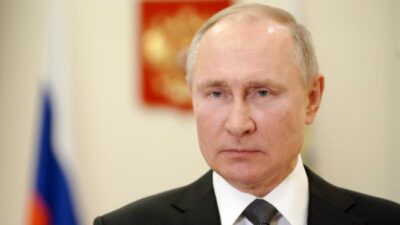 Putin: Rusya’da Kur’an-ı Kerim’e saygısızlık suçtur