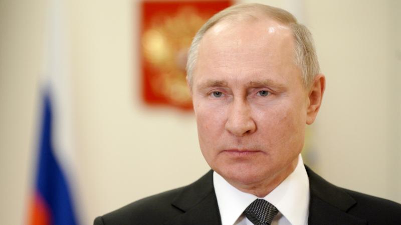 Putin: Rusya’da Kur’an-ı Kerim’e saygısızlık suçtur