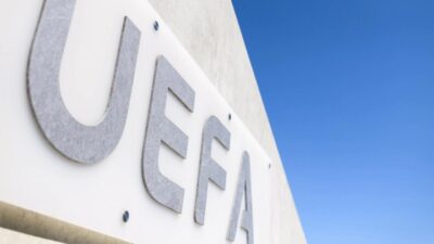 UEFA kritik maçı erteledi