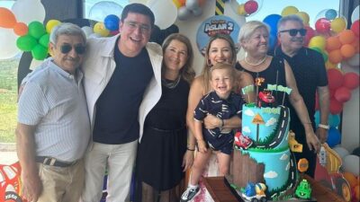 İbrahim Büyükak oğlunun yaş gününü Bursa Kahvebeyaz’da kutladı