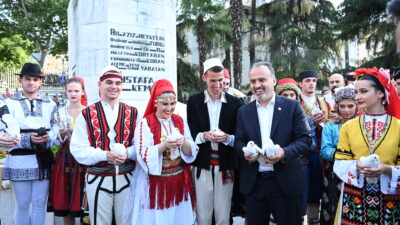 Bu yıl 35’incisi düzenlenen Uluslararası Altın Karagöz Halk Dansları Yarışması,
