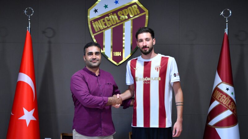 2.Lig’deki Bursa ekibi kaleci transfer etti! Transfer çalışmalarını sürdüren İnegölspor, Ayvalıkgücü Belediyespor'dan kaleci Deniz Çörtlen ile
