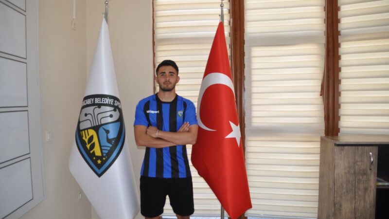 2.Lig’deki Bursa ekibinden bir transfer daha! TFF 2. Lig Beyaz Grup'ta mücadele edecek Karacabey Belediyespor'da transferler