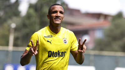 Fenerbahçe’nin yeni transferi Becao, ilk idmanına çıktı