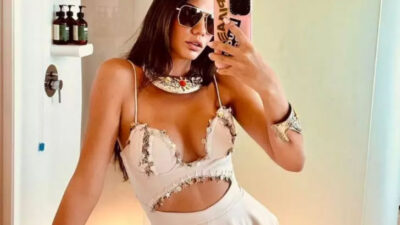 Konser tarzının bedeli dudak uçuklattı!