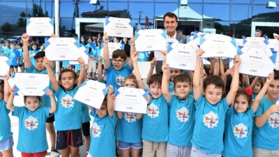 Bursa’nın altın kulaçları! Osmangazi’den ücretsiz eğitim…