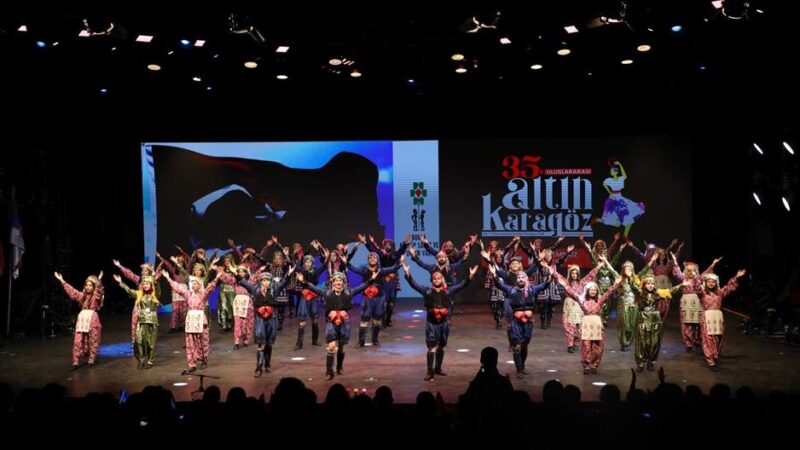 İnegöl Belediyesi Halk Dansları Ekibi Bursa Festivali’ne renk kattı İnegöl Belediyesi Halk Dansları Topluluğu, 61. Uluslararası Bursa Festivali açılış