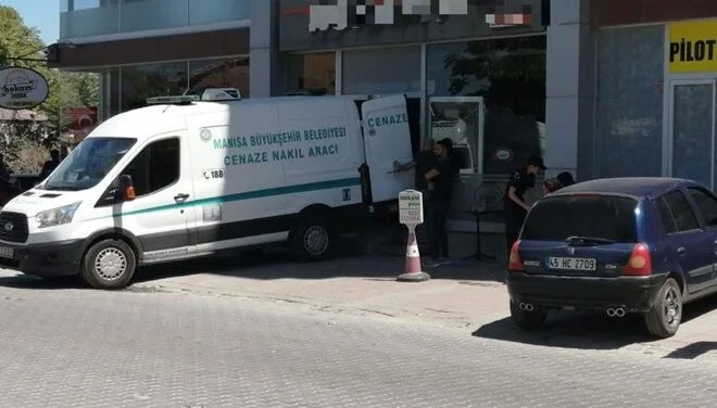 Pizzacıda cinayet: 1 ölü, 1 yaralı Pizzacıda cinayet: 1 ölü, 1 yaralı