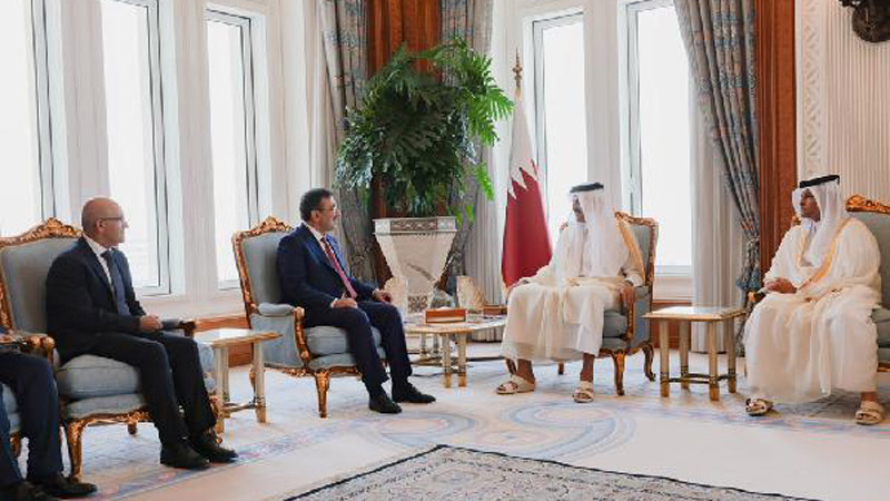 Cumhurbaşkanı Yardımcısı Yılmaz ve Bakan Şimşek, Katar Emiri ile görüştü