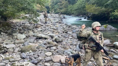 MSB duyurdu! Yunanistan’a yasa dışı yollarla geçmeye çalışan 8 kişi yakalandı