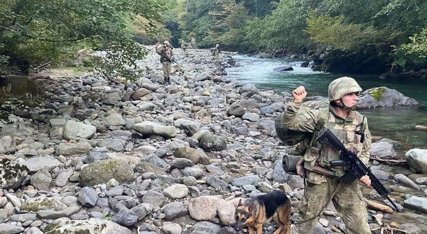 MSB duyurdu! Yunanistan’a yasa dışı yollarla geçmeye çalışan 8 kişi yakalandı