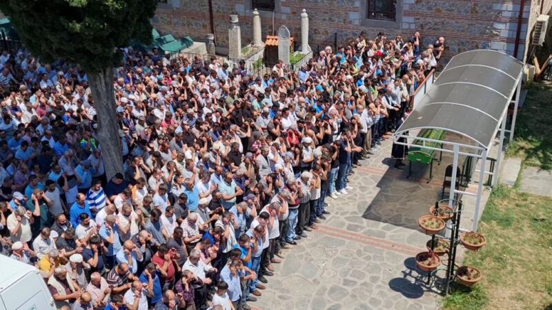 Bursa’da küçük Asya’ya son görev Bursa'nın İznik ilçesinde, kamyonetin çarpması sonucu hayatını kaybeden 8 yaşındaki