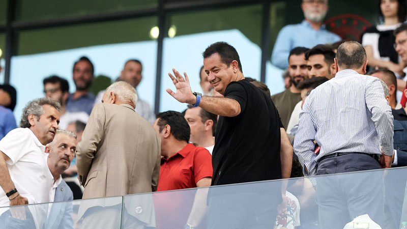 İngiltere Championship ekiplerinden Hull City'nin sahibi Acun Ilıcalı, hedeflerinin Premier