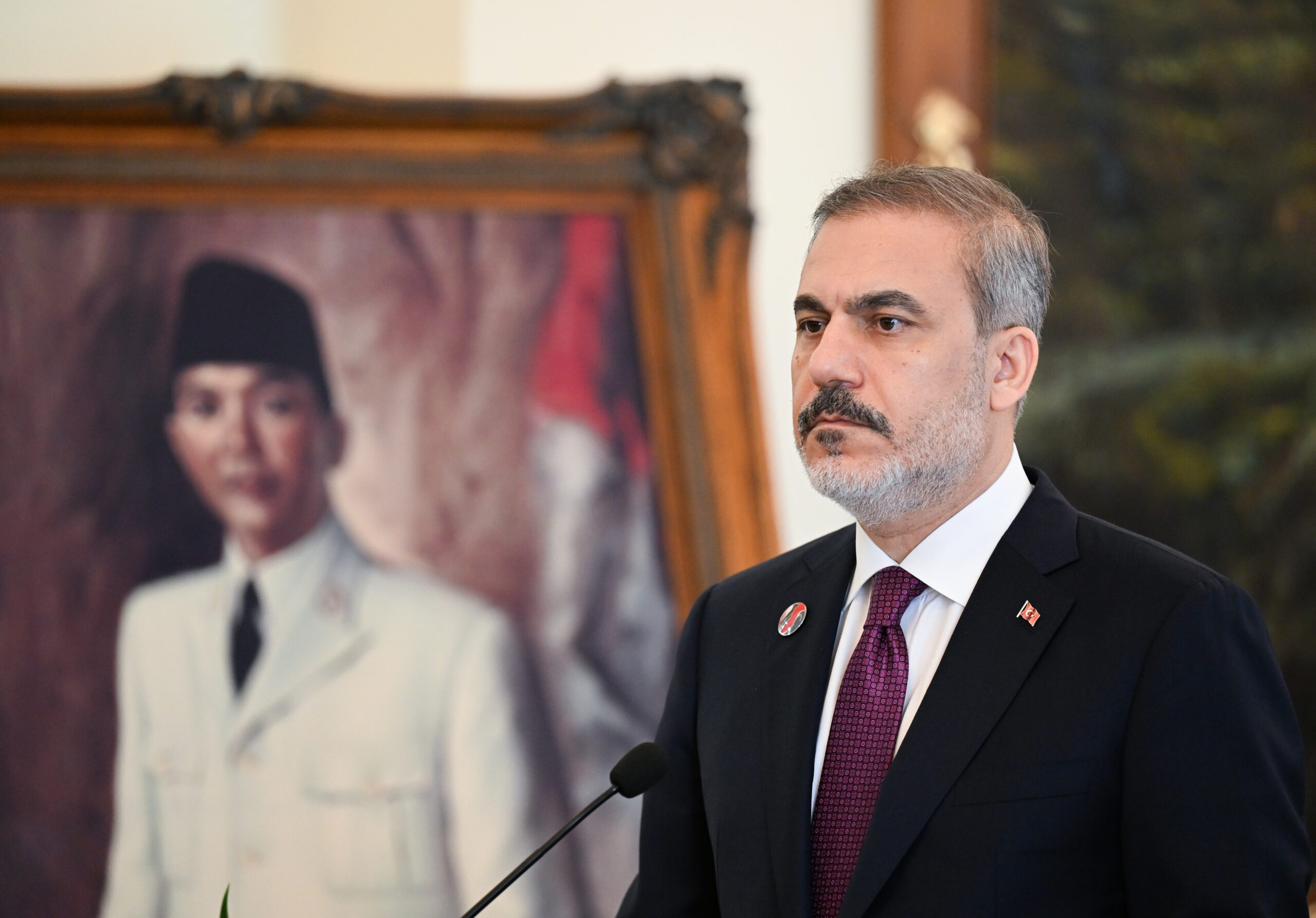 Hakan Fidan: Dünyayı FETÖ’ye dar etmeye devam edeceğiz