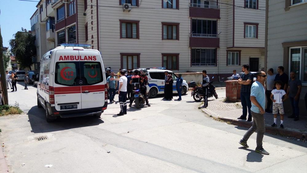 Bursa’da akrabalar arasında kavga! 3’ü polis 6 yaralı Bursa’da akrabalar arasında kavga! 3’ü polis 6 yaralı