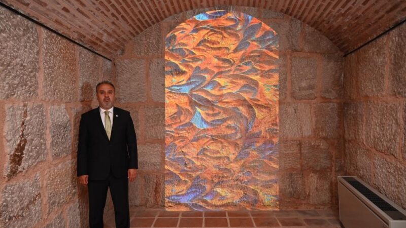 Bursa’da ilgi uyandıran sergi! Bursa Büyükşehir Belediyesi tarafından restore edildikten sonra güncel sanat galerisi