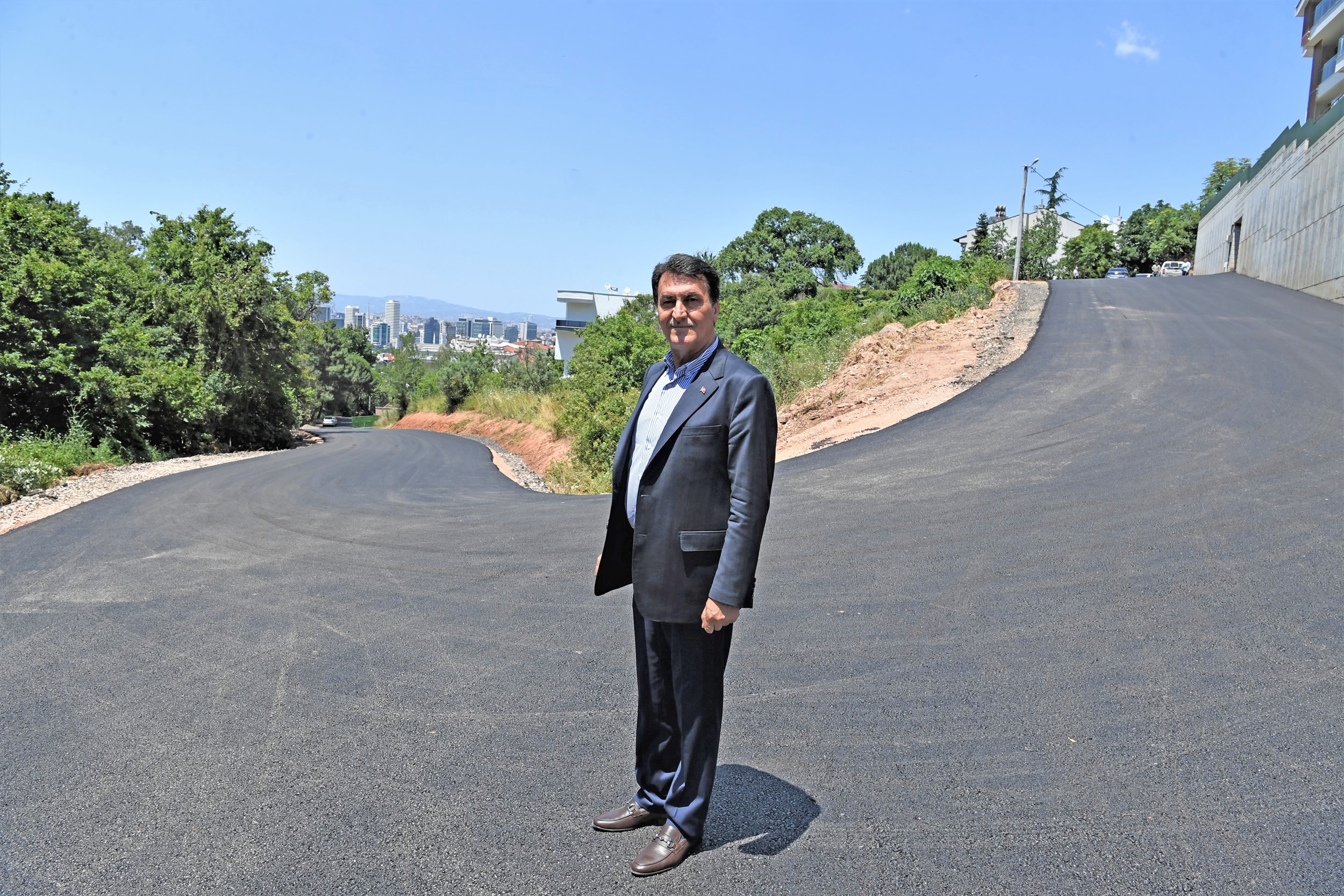 Osmangazi’de konforlu ulaşım! 6 ayda 28 bin ton asfalt…