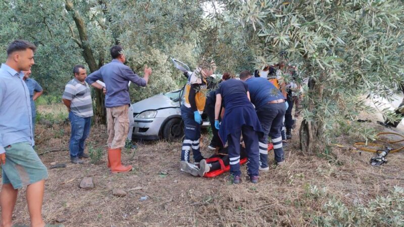 Bursa’da can alan kaza! Orhangazi ilçesine giden ve içinde iki gencin bulunduğu otomobil kontrolden