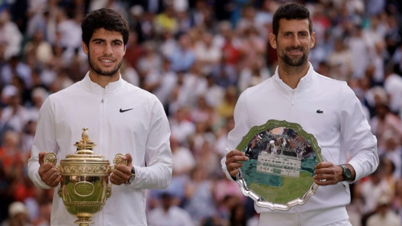 Wimbledon finalinde Sırp tenisçi Novak Djokovic'i 3-2 mağlup eden İspanyol