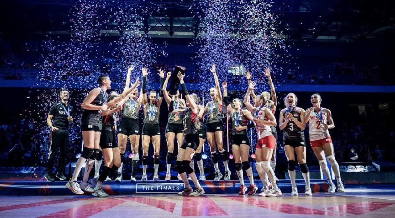 Filenin Sultanları'ndan tarihi şampiyonluk! 1 Ekran Resmi 2023 07 17 07.09.54