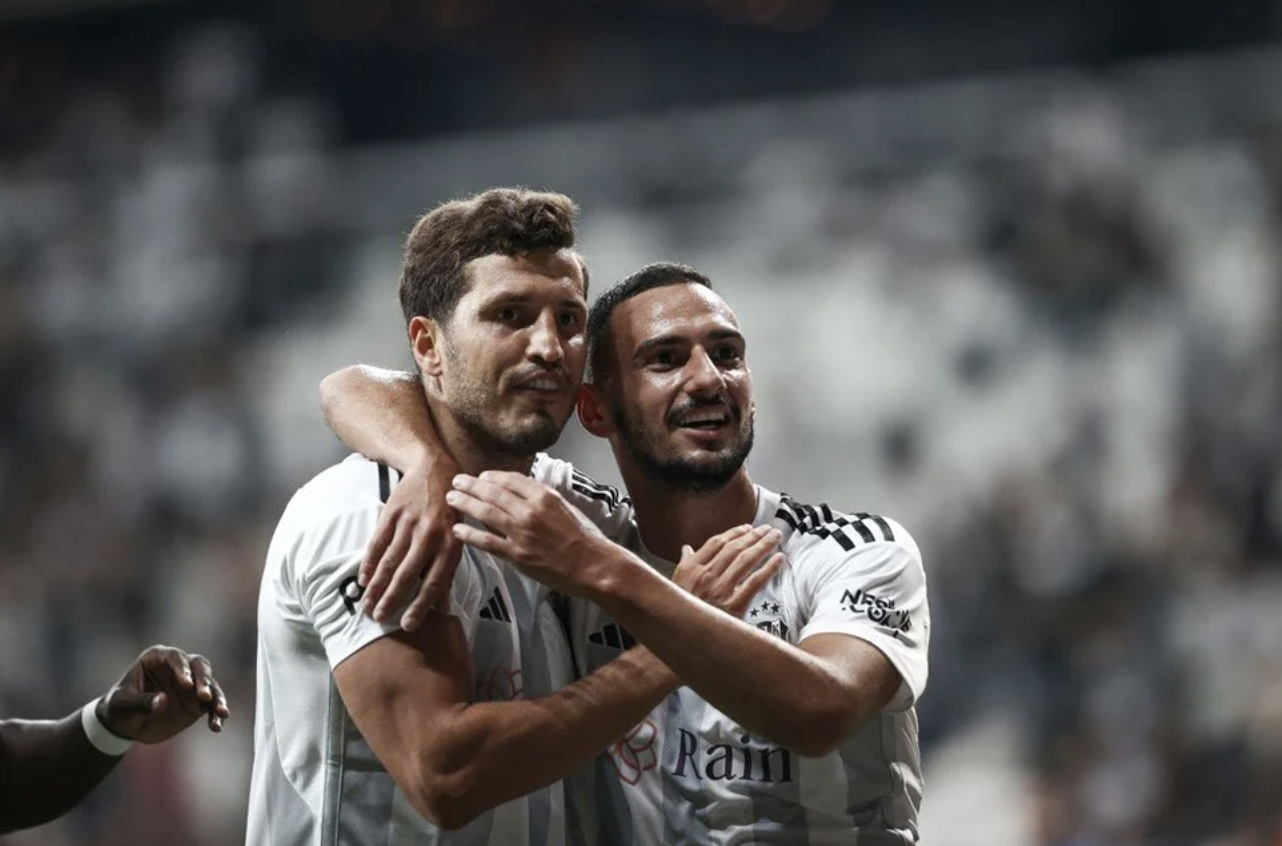 Beşiktaş tur kapısını araladı