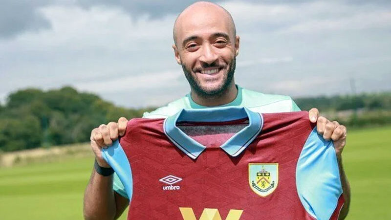 Redmond’ın yeni adresi belli oldu Geçen sezon Beşiktaş forması giyen İngiliz futbolcu Nathan Redmond, İngiltere