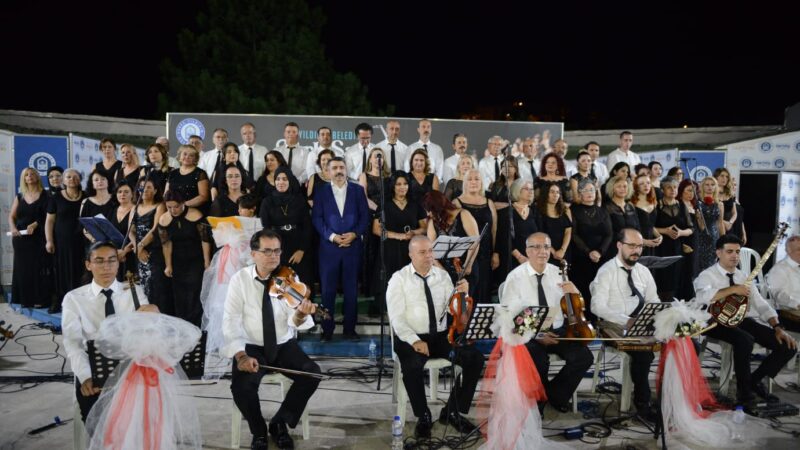 Yıldırım’da Türk sanat müziği şöleni Yıldırım Belediyesi, Türk Sanat Müziği korosu şefi Hüseyin Taşçeşme yönetiminde