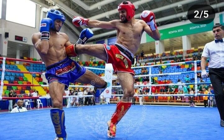 Bursa Uludağ Üniversitesi (BUÜ), Karate ve Kick Boks dallarında katıldığı
