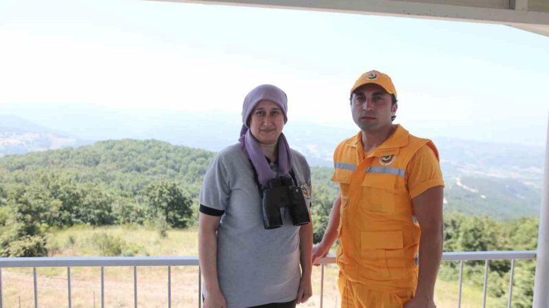 Bursa’nın ciğerleri onlara emanet! Gece gündüz nöbet tutuyorlar Bursa’da orman yangınlarına karşı mücadele eden aile gözlem kulesinde yaşayıp