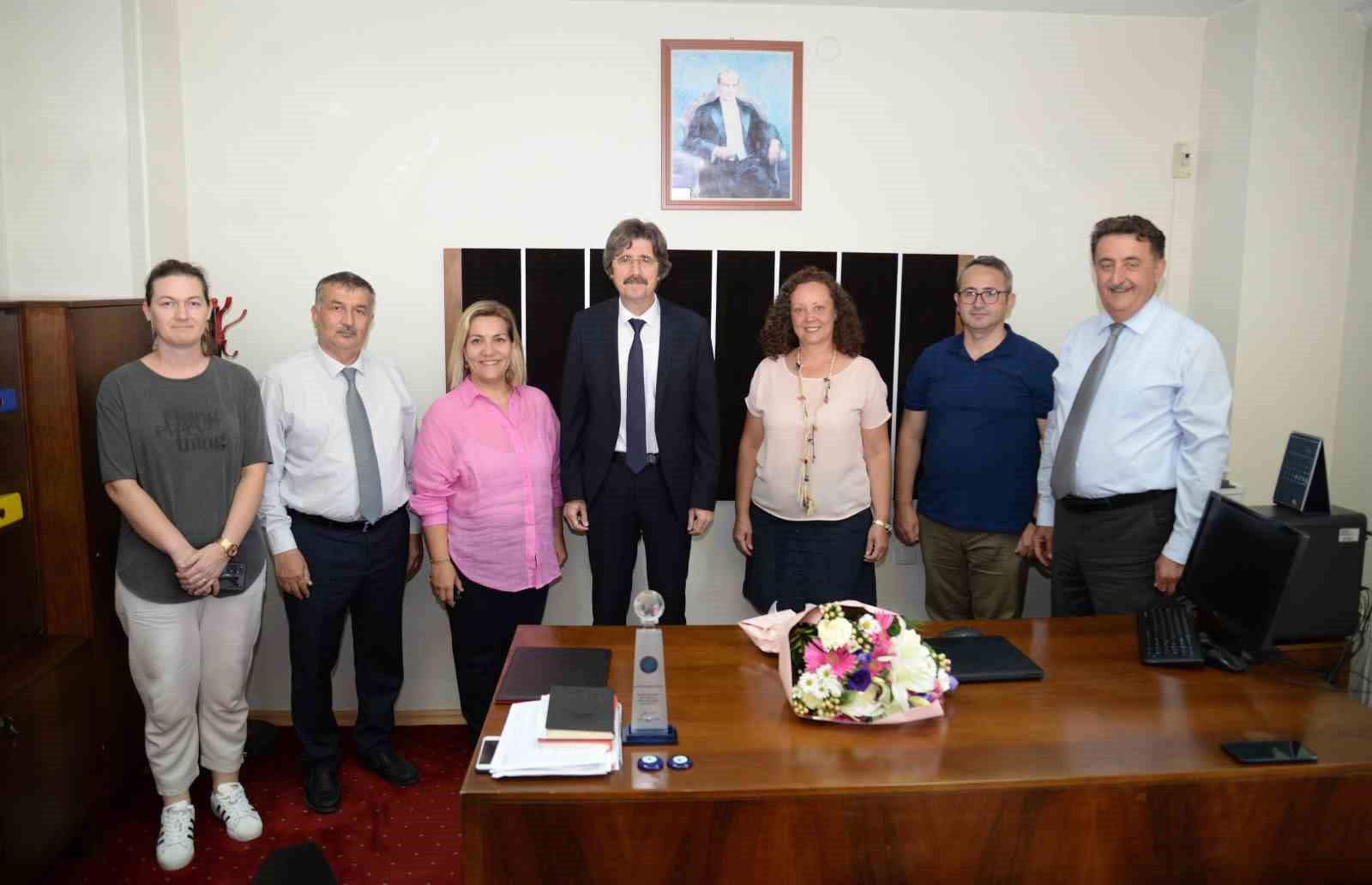 BUÜ’de yeni dönemde de ’kalite’ öncelik olacak BUÜ’de yeni dönemde de ’kalite’ öncelik olacak