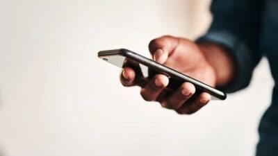 Şoke eden olay! Cep telefonu için bebeğini sattı