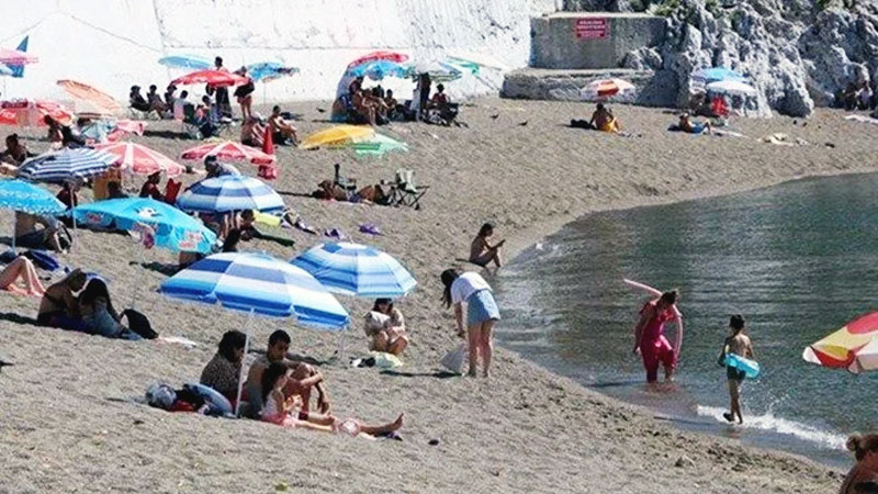 İki ilde denize girmek yasaklandı! Salgın hastalık riski…