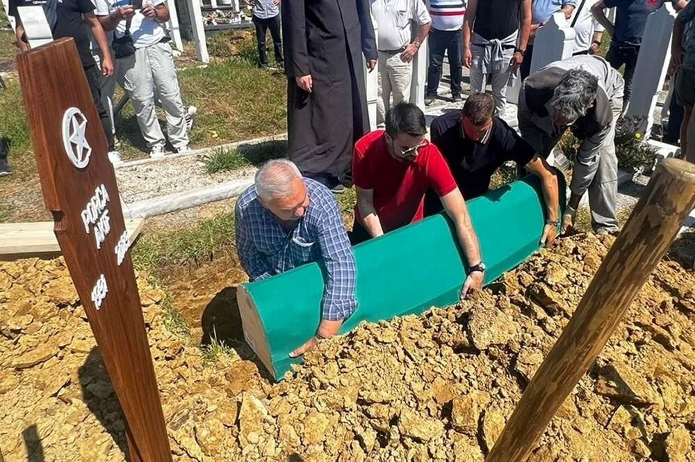 Fenerbahçeli Edin Dzeko’nun dedesi vefat etti Fenerbahçeli Edin Dzeko’nun dedesi vefat etti