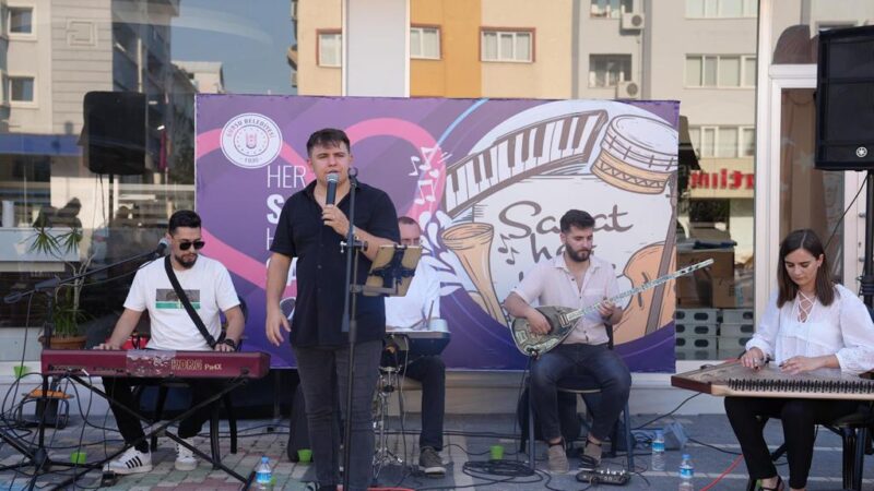 Gürsu’da her yer sanat her yer sahne Gürsu’da yaz etkinlikleri kapsamında sokak konserleri başladı. Neredeyse her gün