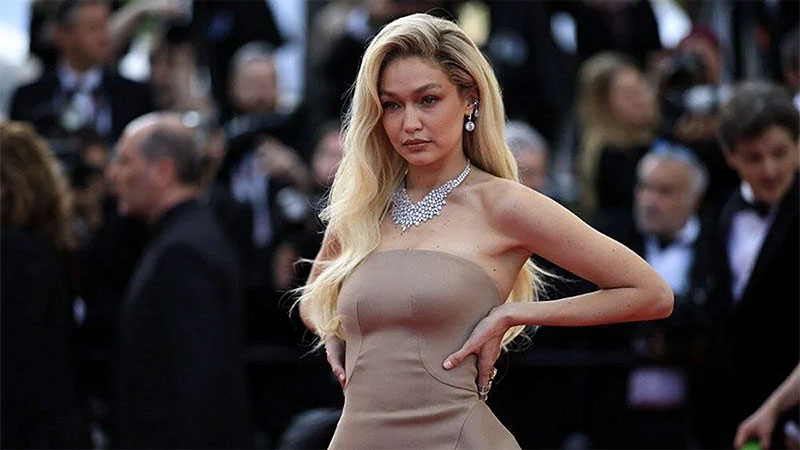 Ünlü model, uyuşturucudan tutuklandı