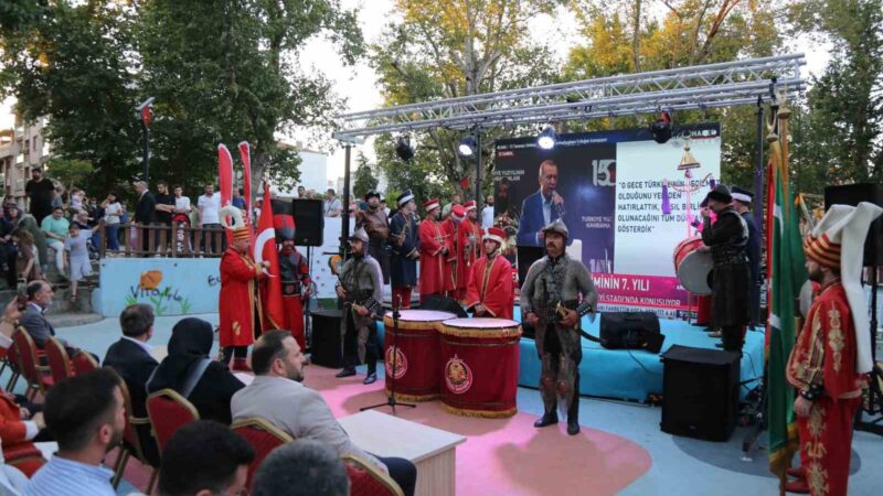 Gürsu tek yürek 15 Temmuz’u unutmadı 15 Temmuz Demokrasi ve Milli Birlik Günü tüm Türkiye ile
