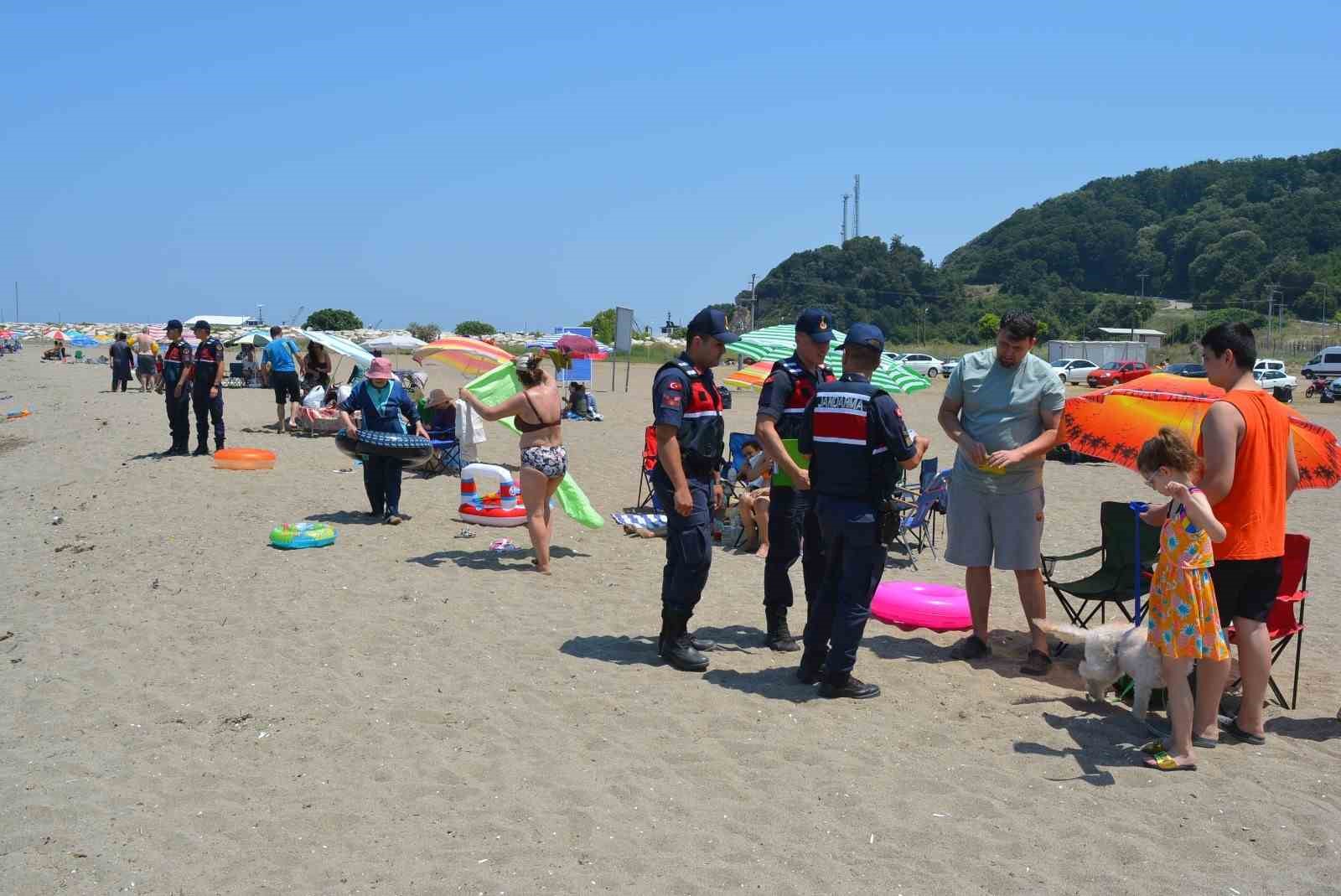 Bursa sahillerinde jandarma göz açtırmıyor