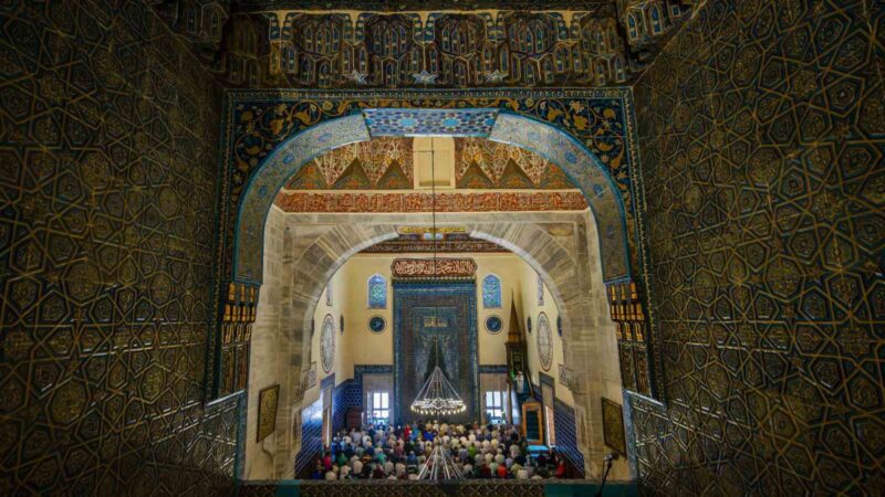 Kare kare Bursa’nın ‘köşe taşları’ Bursa Büyükşehir Belediyesi tarafından “Bursa’nın köşe taşları tarihi yapılar’ temasıyla