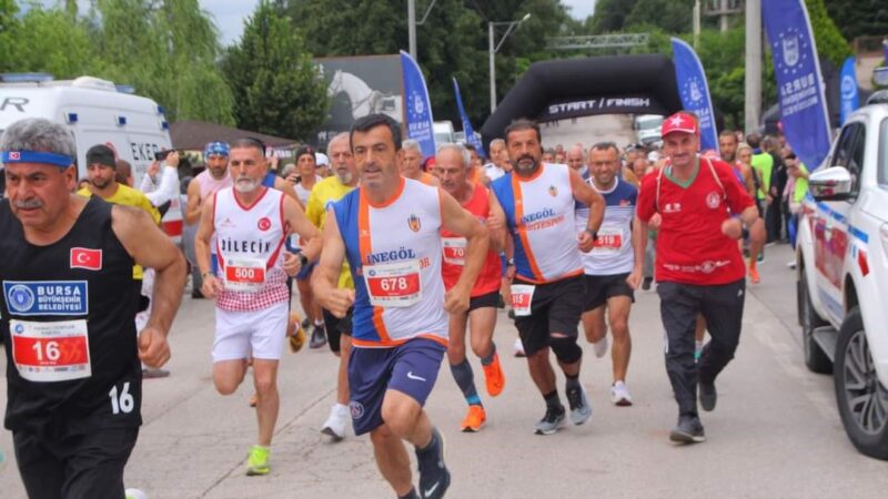 Bursa Büyükşehir Belediyesi’nin katkılarıyla Bursa Masterler Atletizm Kulübü tarafından bu