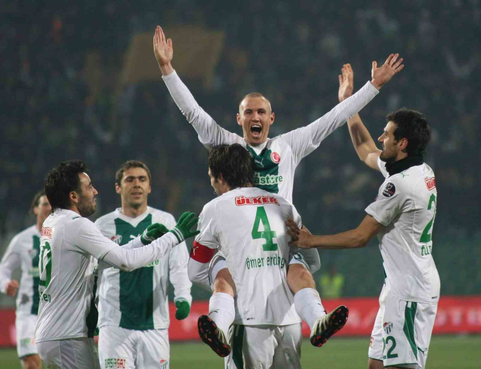 Bursaspor’un eski yıldızı geri dönmek istiyor!