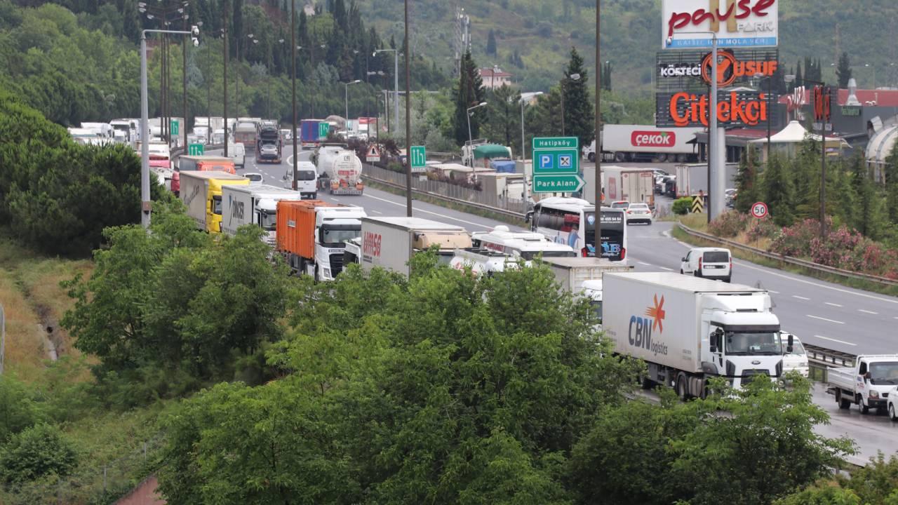 Zincirleme kaza: 5 yaralı Zincirleme kaza: 5 yaralı