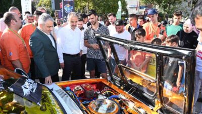 Bursa’da renkli etkinlik! Otomobil tutkunları Orhangazi’de buluştu