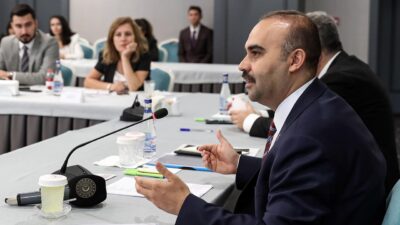 Bakan Kacır: Togg büyüklüğünde en az 12 iş hedefliyoruz