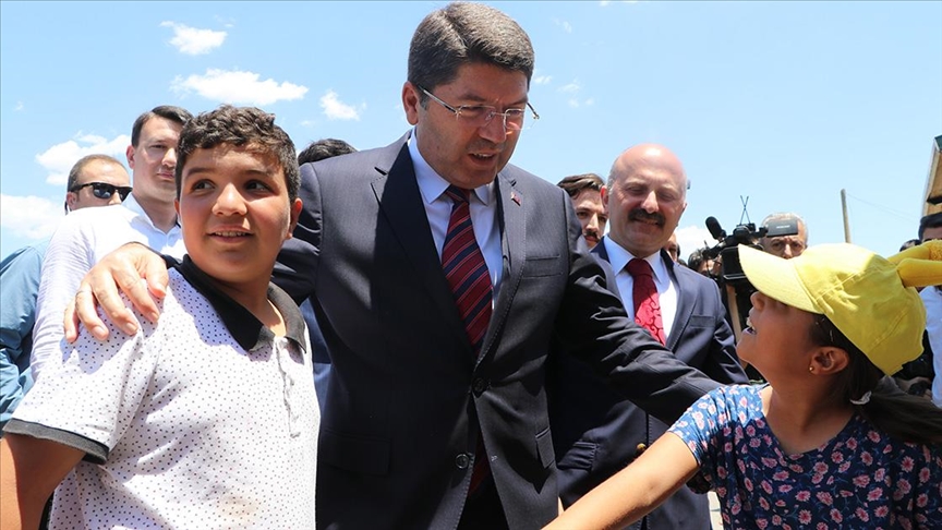 Adalet Bakanı açıkladı! Deprem soruşturmalarında 351 kişi tutuklandı