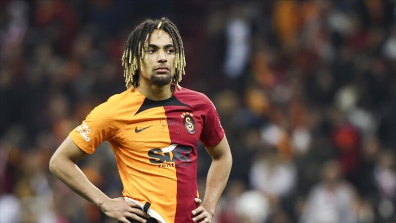 Galatasaray, Sacha Boey için yapılan teklifleri reddetti.