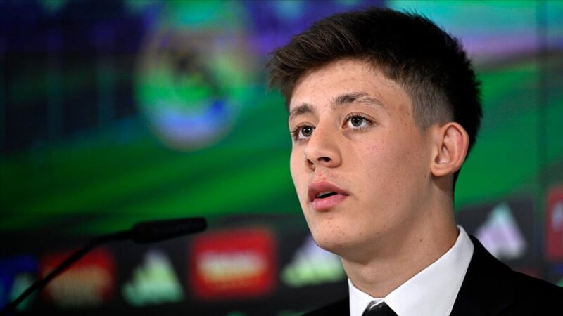 İspanya'nın Real Madrid Kulübü ile 6 yıllık sözleşme imzalayan Arda