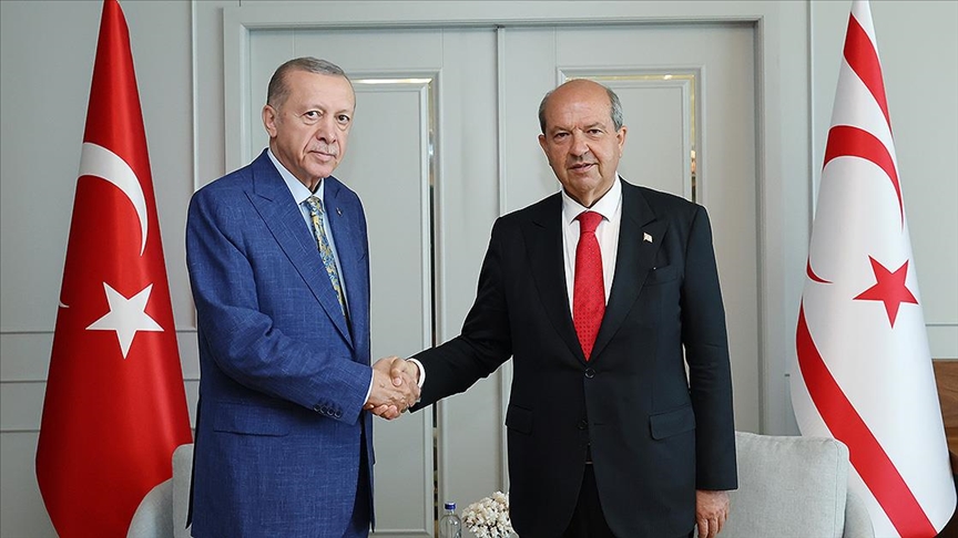 Cumhurbaşkanı Erdoğan, KKTC Cumhurbaşkanı Tatar ile baş başa görüştü